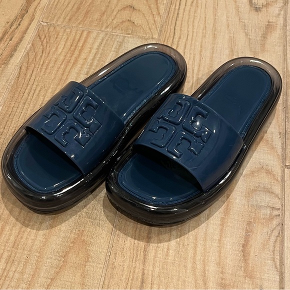 Tory Burch Bubble Jelly Sandal - Picture 4 of 5